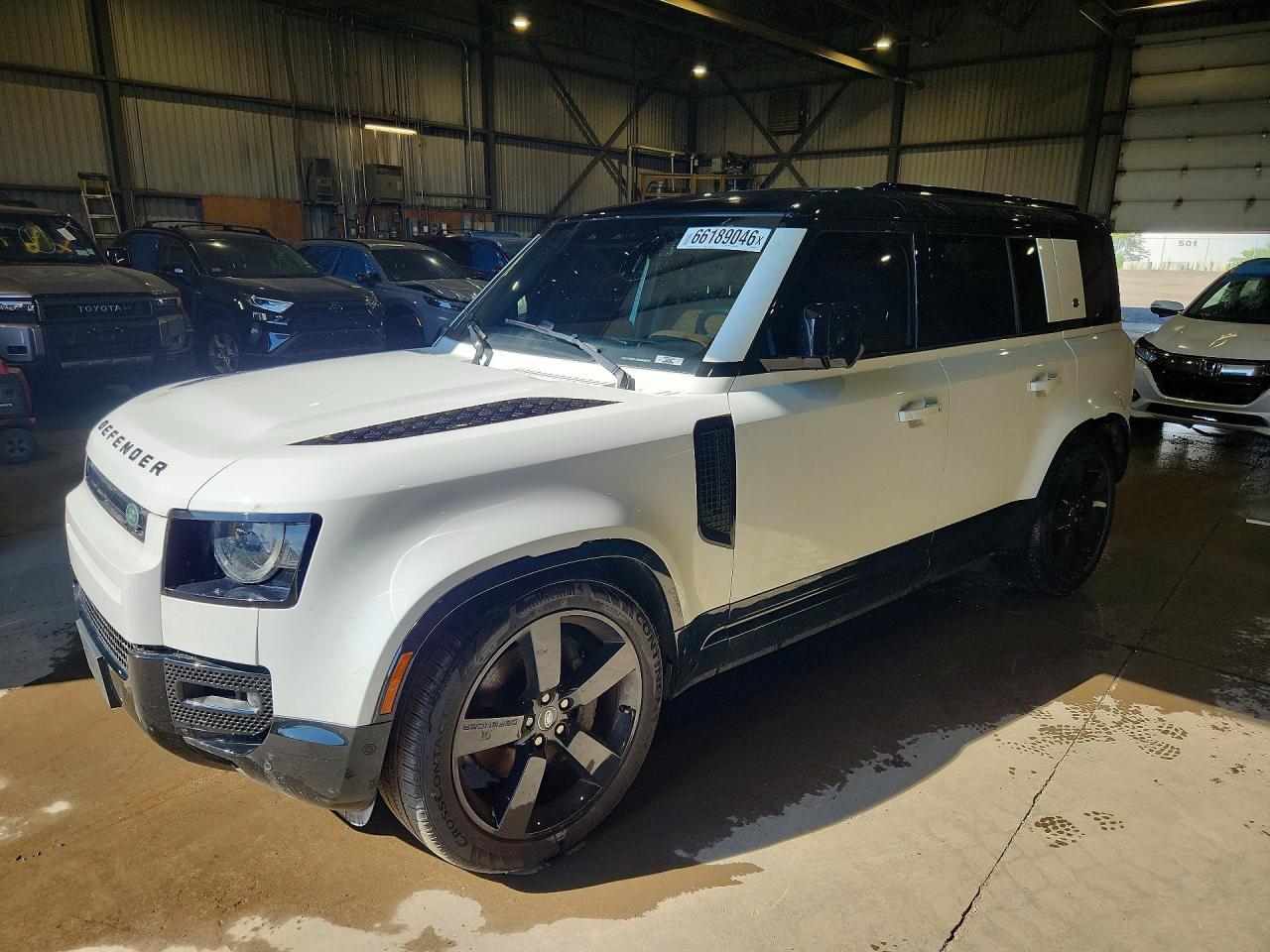 2024 Land Rover Defender 110 X-Dynamic Se - zdjęcie główne