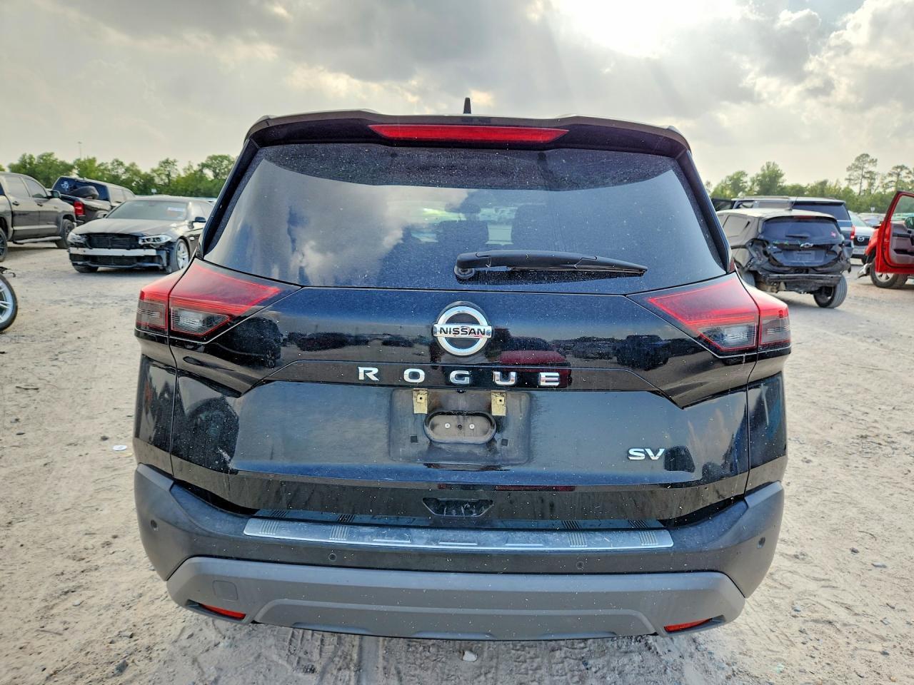 2021 Nissan Rogue Sv - zdjęcie 6