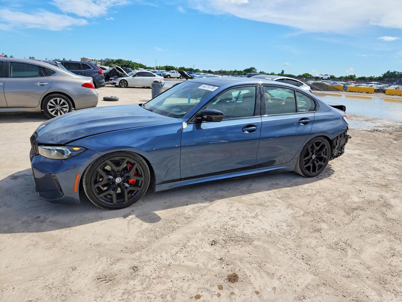 2025 BMW 330I - zdjęcie główne