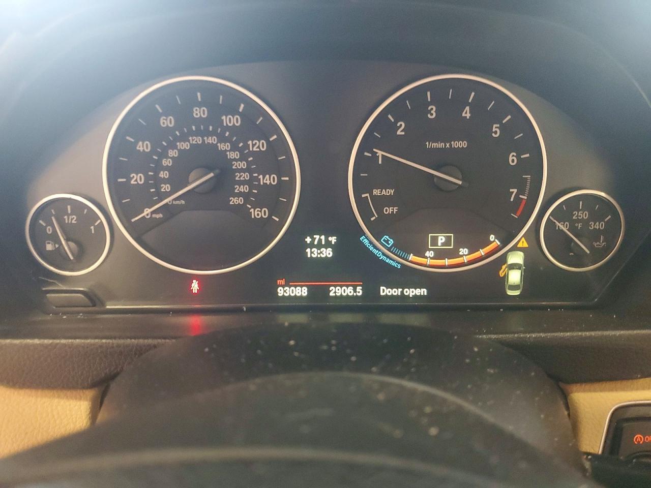 2014 BMW 320 I xDrive - zdjęcie 9