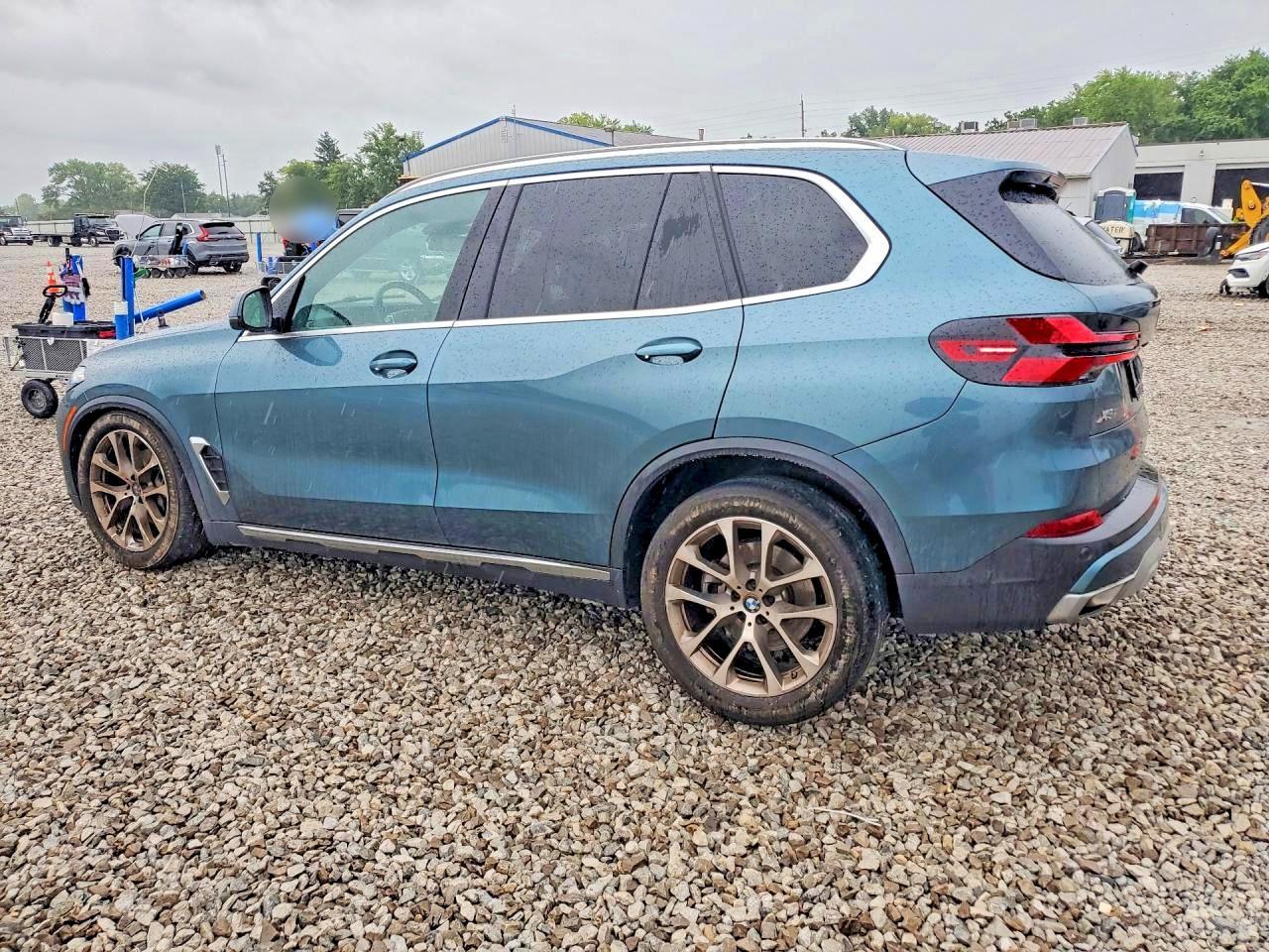 2024 BMW X5 xDrive40I - zdjęcie 2