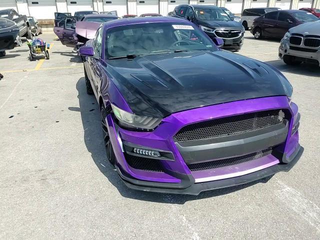 2015 Ford Mustang - zdjęcie 13