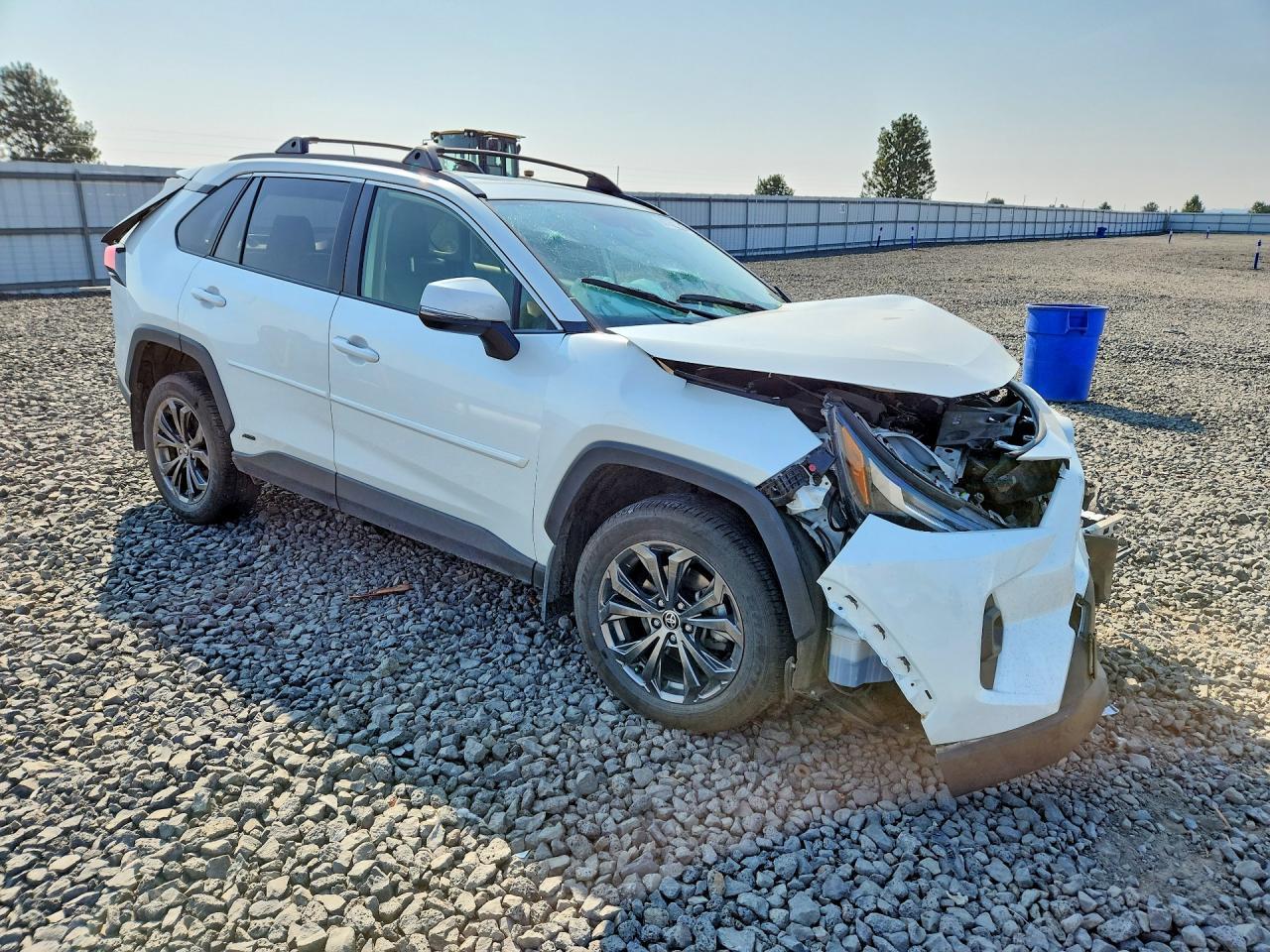 2024 Toyota Rav4 Xle Premium - zdjęcie 4