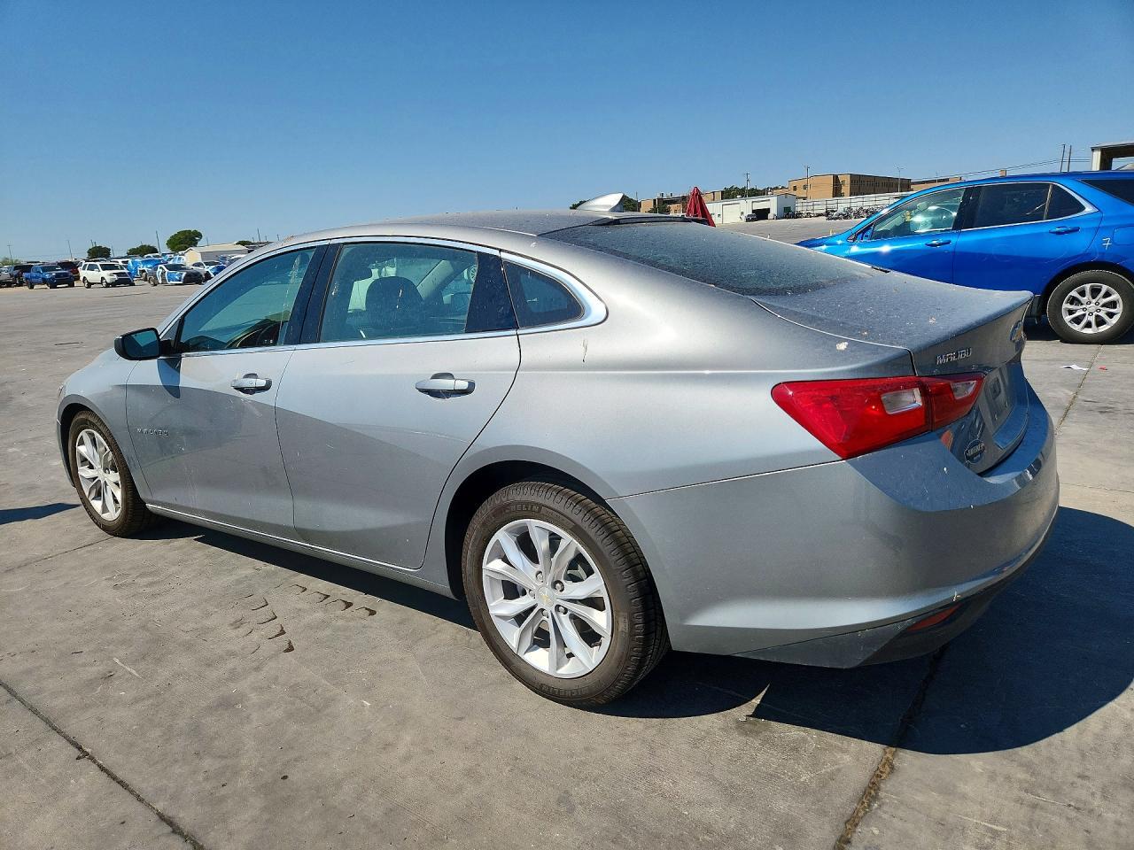2023 Chevrolet Malibu Lt - zdjęcie 2