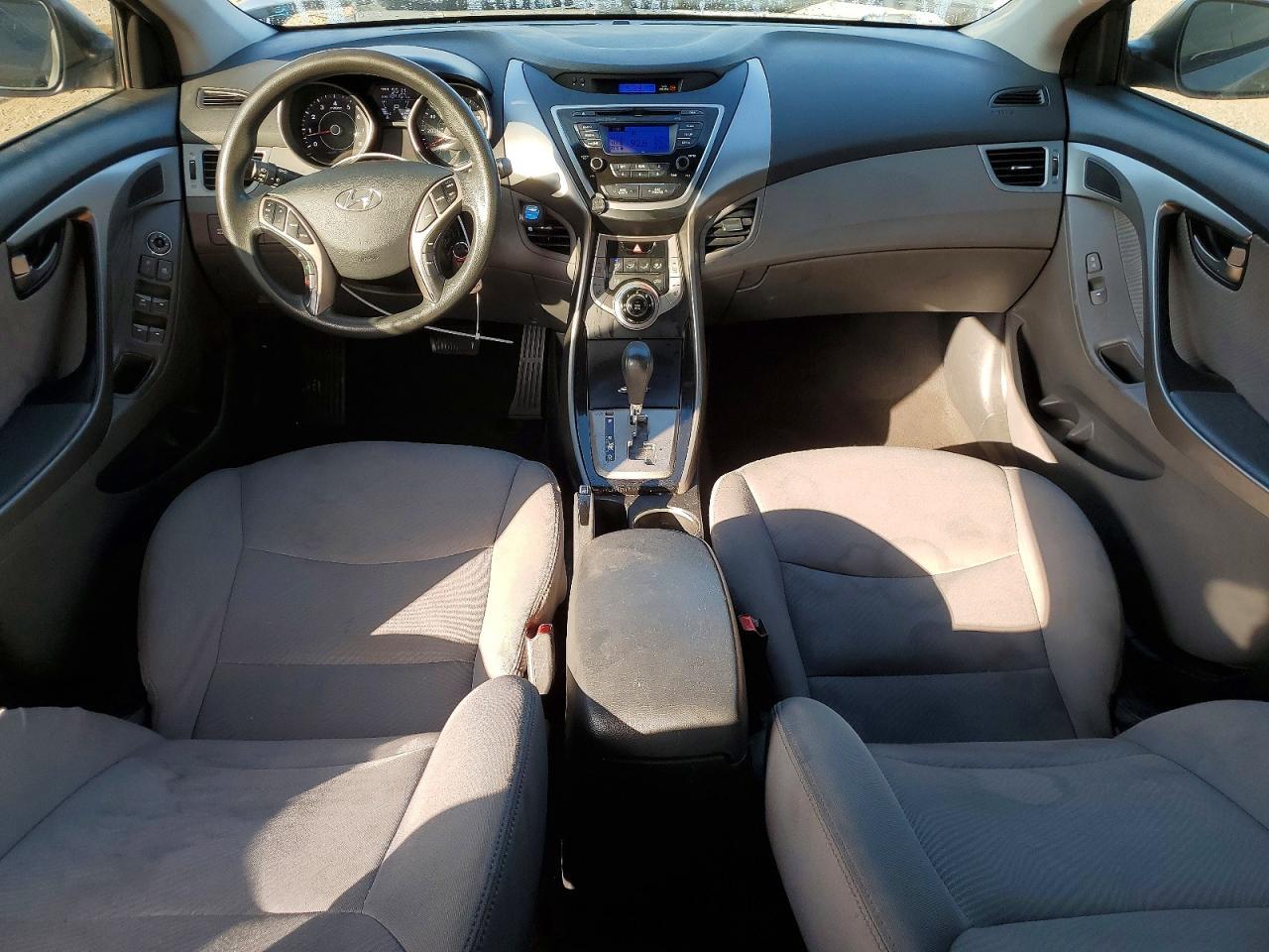 2013 Hyundai Elantra Gls - zdjęcie 8