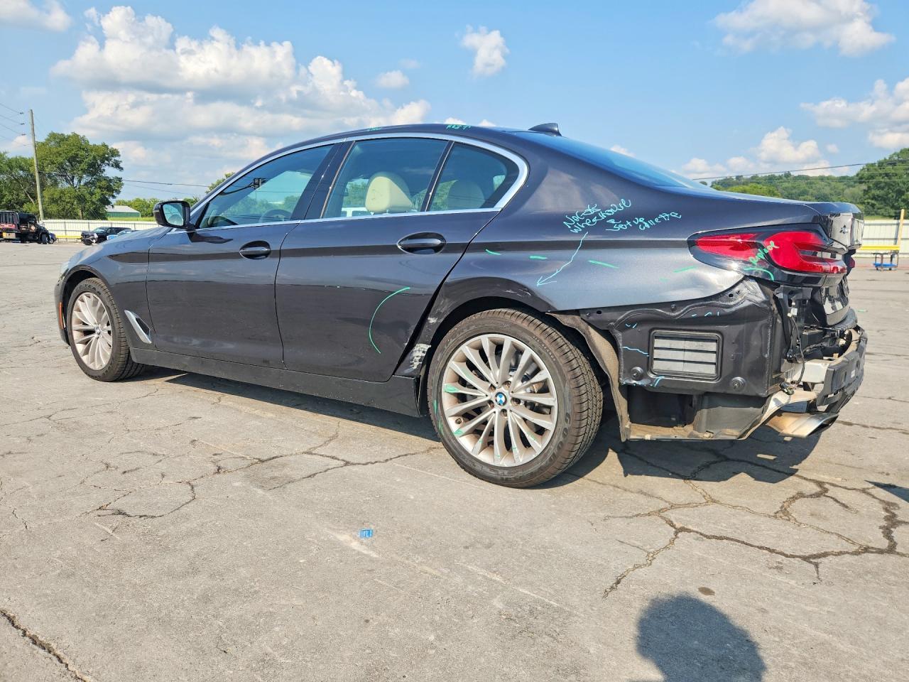 2021 BMW Seria 5 530i - zdjęcie 2