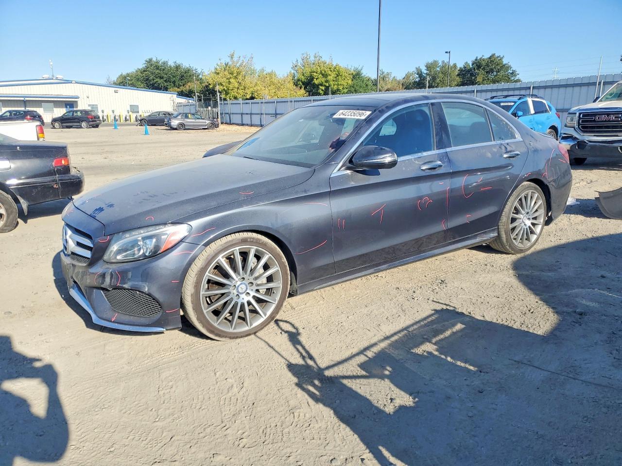 2016 Mercedes-Benz C 300 - zdjęcie główne