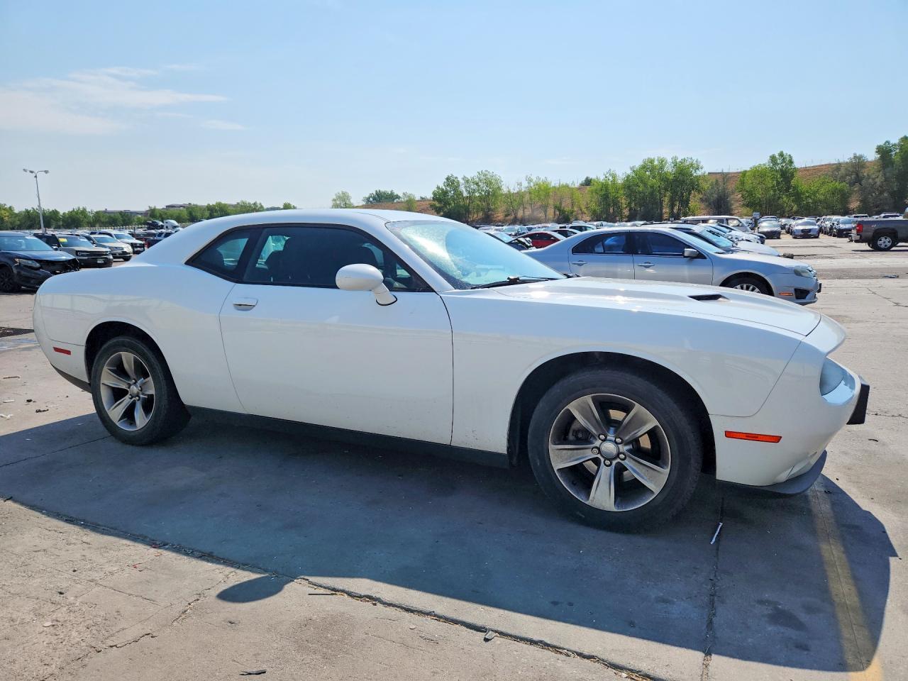 2017 Dodge Challenger Sxt - zdjęcie 4