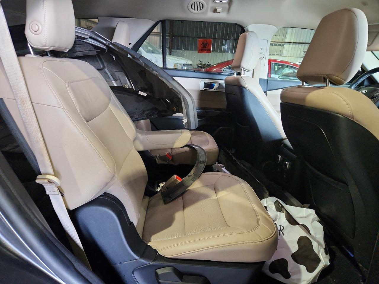 2020 Ford Explorer Limited - zdjęcie 11