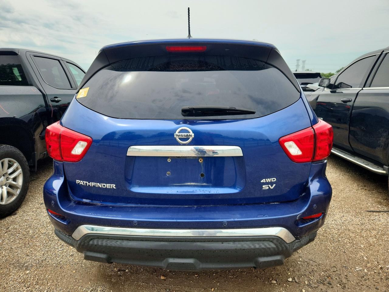 2018 Nissan Pathfinder Sv - zdjęcie 6