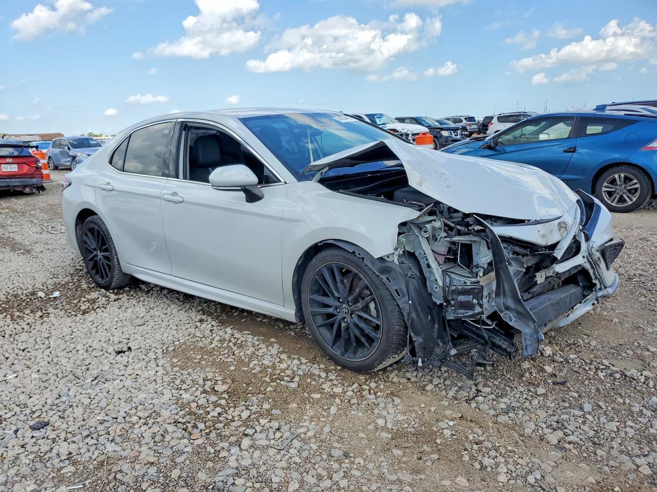 2023 Toyota Camry Xse - zdjęcie 4