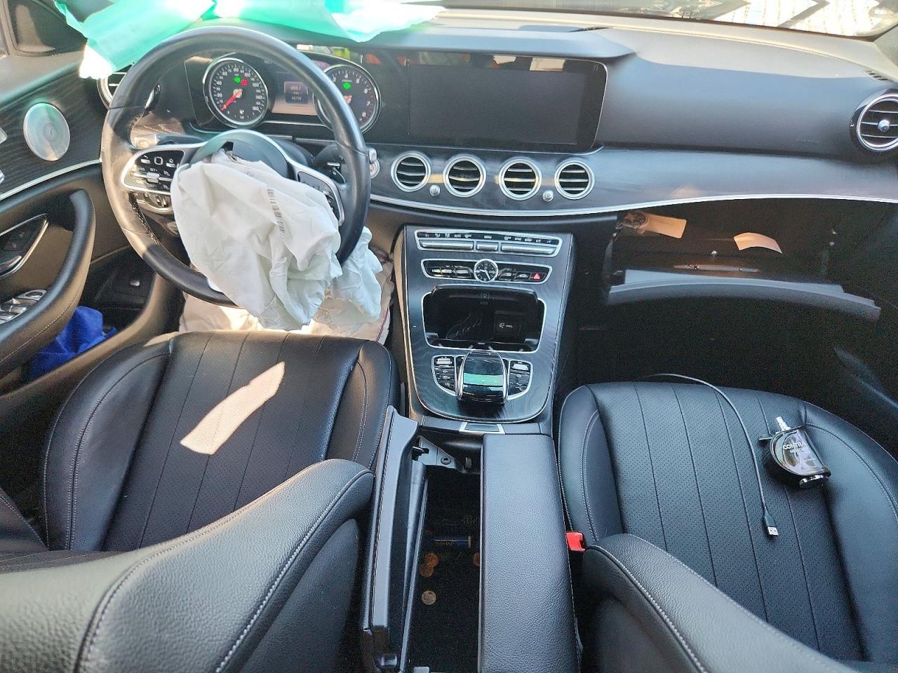 2019 Mercedes-Benz E 300 - zdjęcie 8