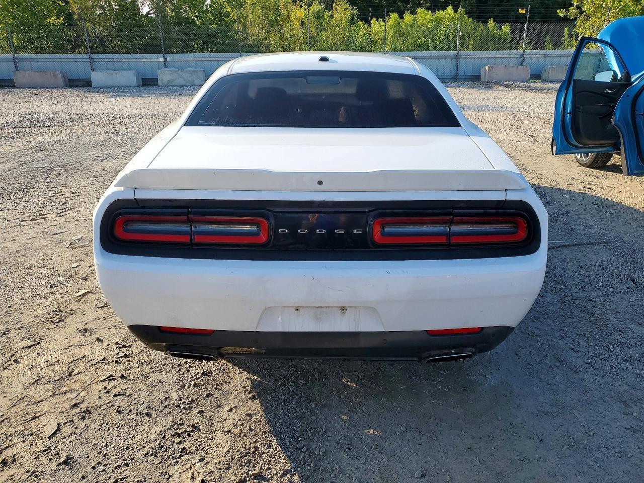 2015 Dodge Challenger Sxt - zdjęcie 6