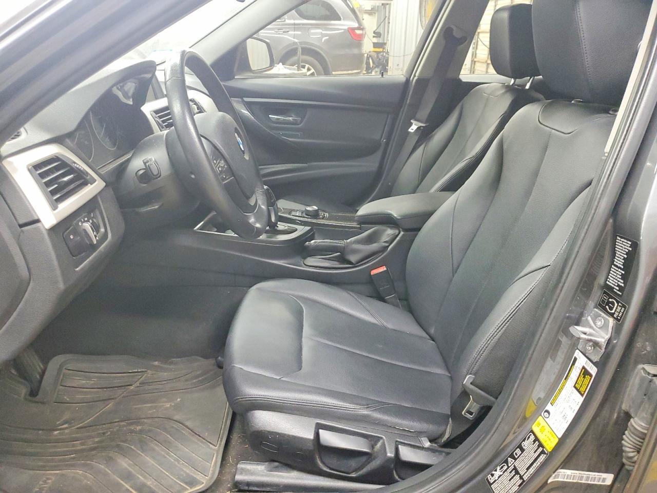 2014 BMW 320 I xDrive - zdjęcie 7