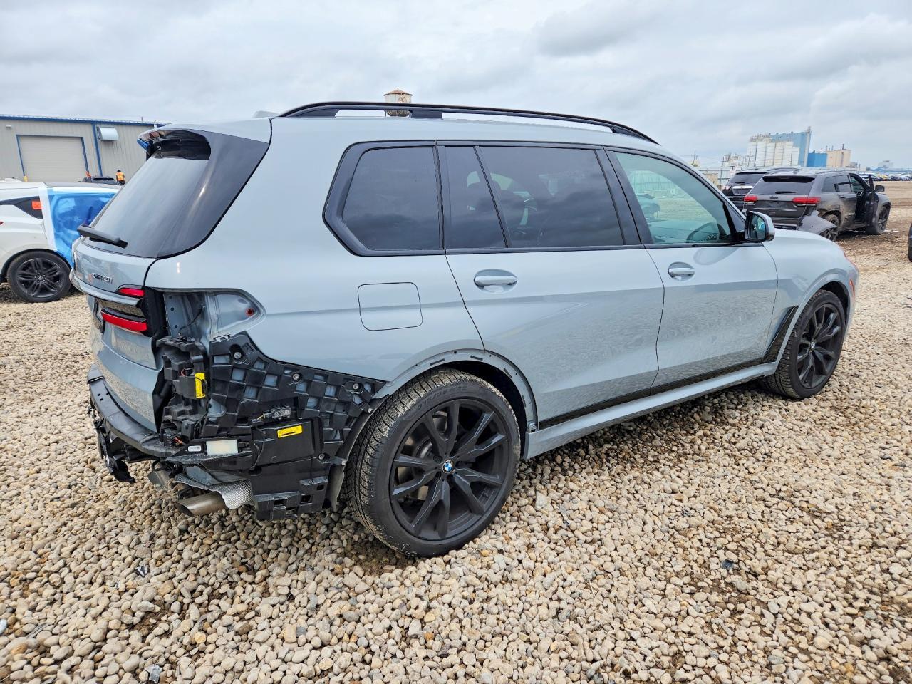 2025 BMW X7 xDrive40I - zdjęcie 3