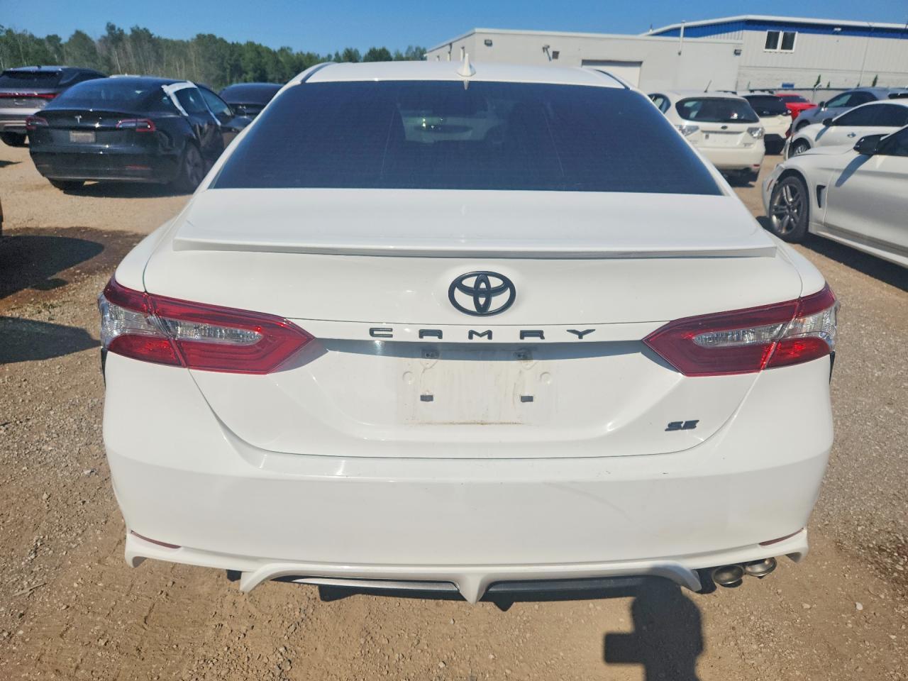 2020 Toyota Camry Se - zdjęcie 6