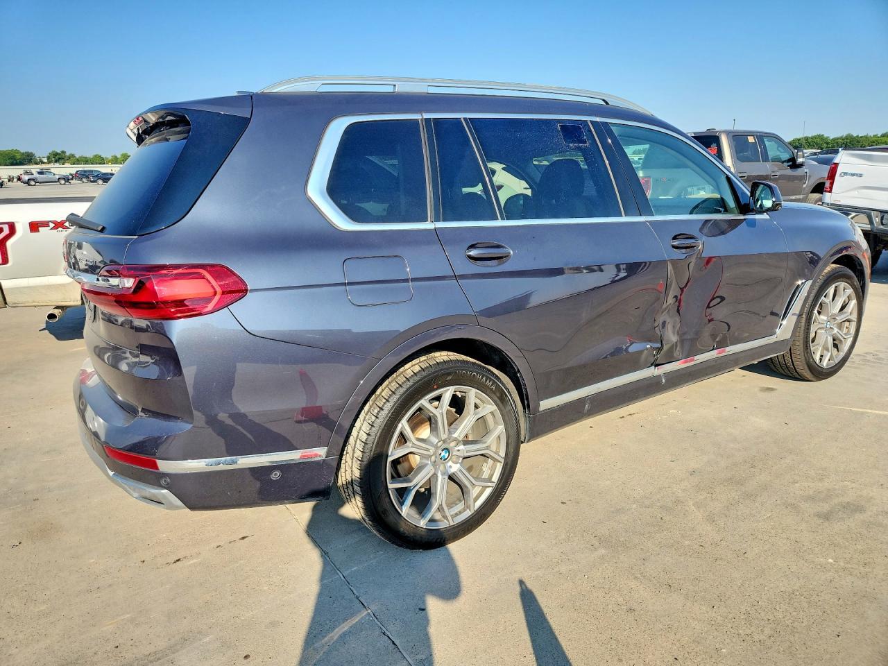2020 BMW X7 xDrive40I - zdjęcie 3