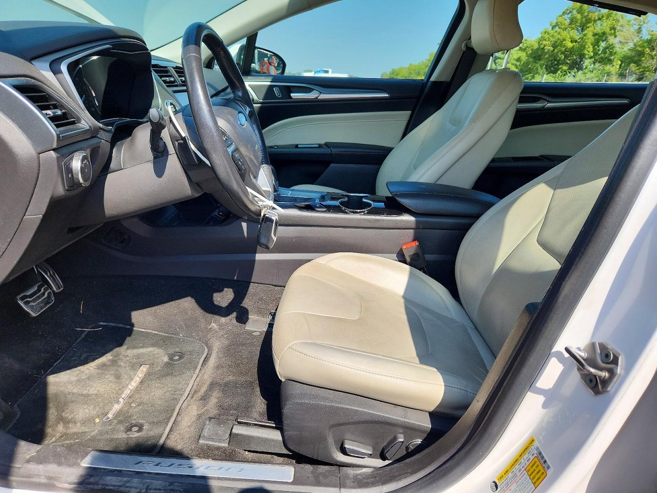 2015 Ford Fusion Titanium - zdjęcie 7