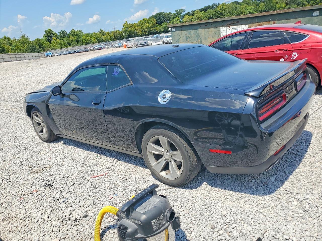 2019 Dodge Challenger Sxt - zdjęcie 2