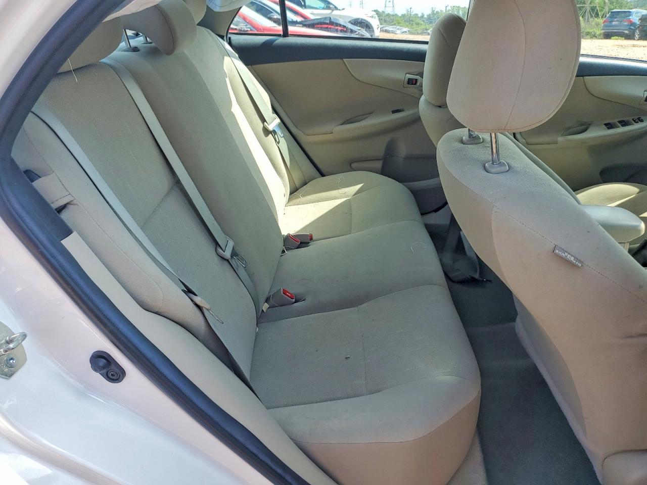 2013 Toyota Corolla L - zdjęcie 10