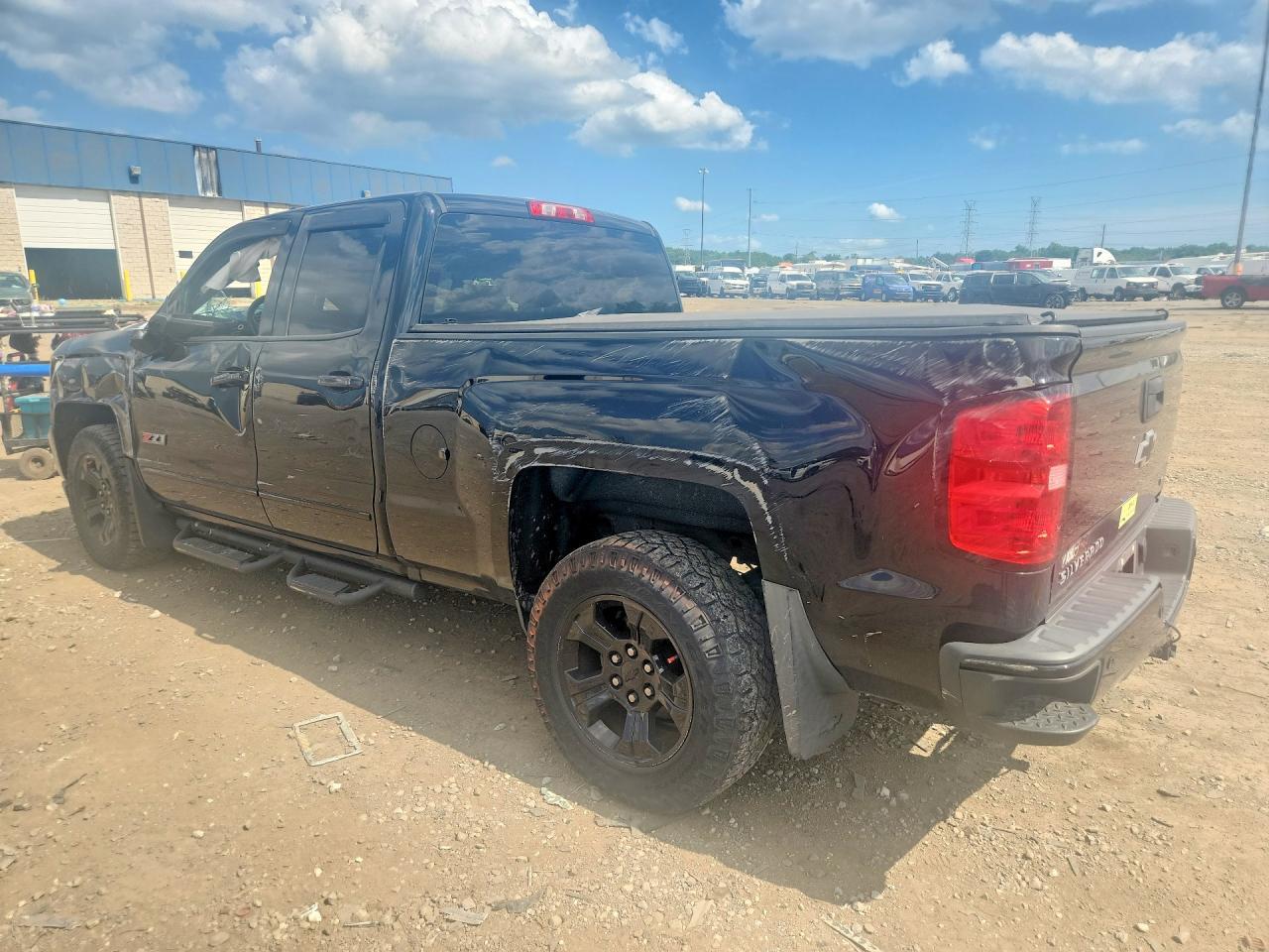 2017 Chevrolet Silverado K1500 Lt - zdjęcie 2