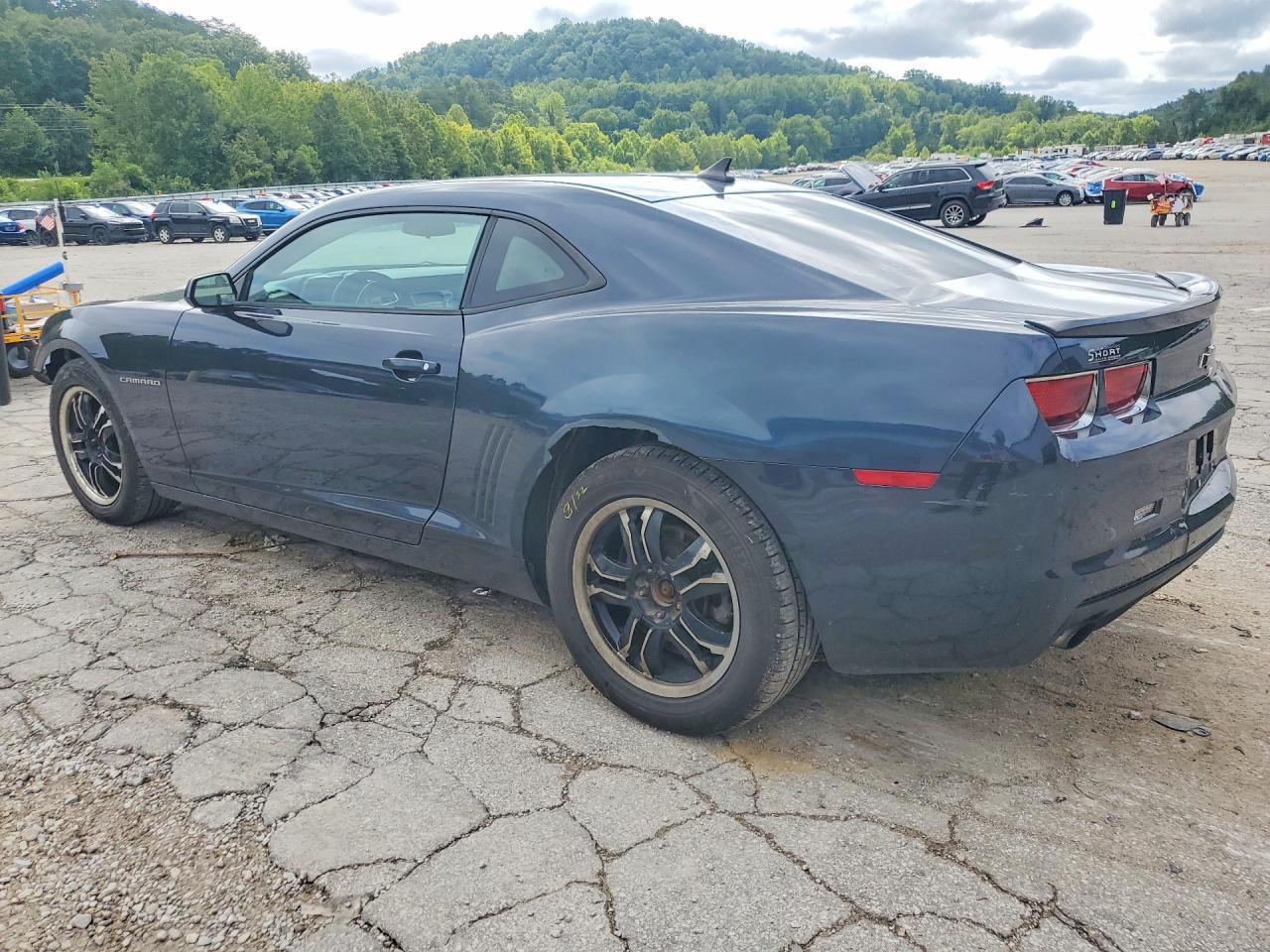 2013 Chevrolet Camaro Ls - zdjęcie 2