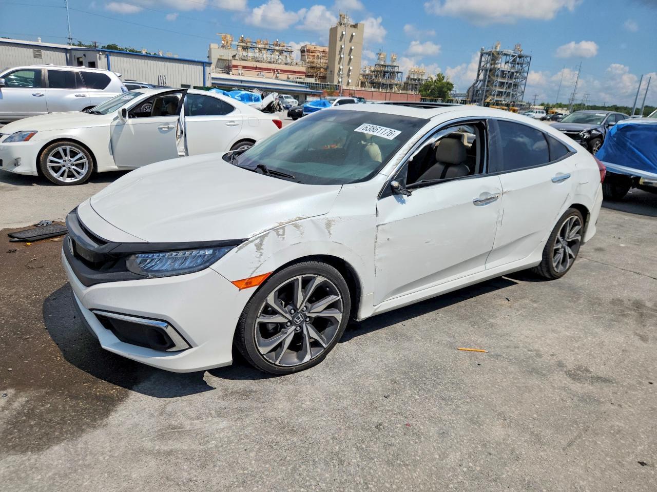 2020 Honda Civic Touring - zdjęcie główne
