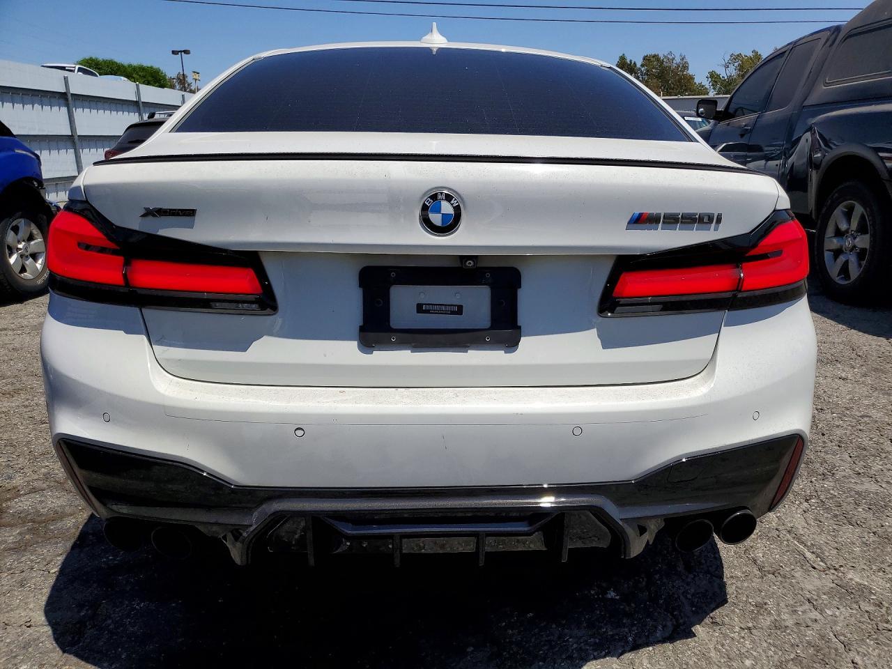 2019 BMW M550Xi - zdjęcie 6