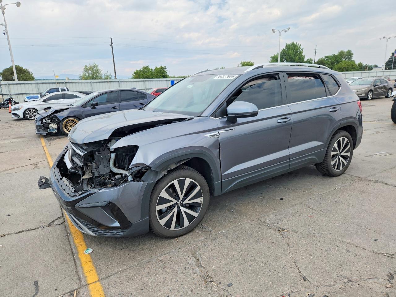 2022 Volkswagen Taos Se - zdjęcie główne
