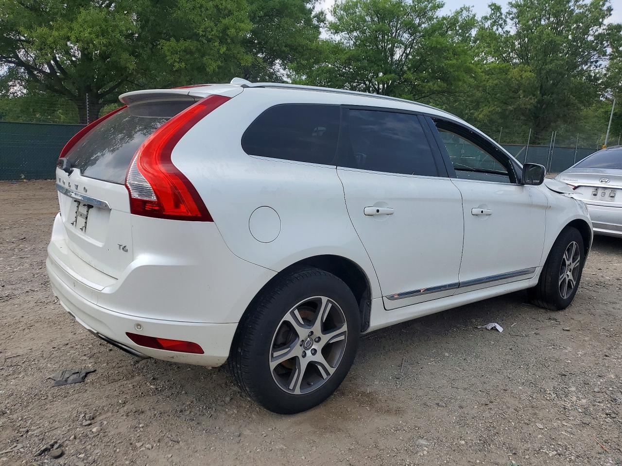 2015 Volvo Xc60 T6 Premier - zdjęcie 3