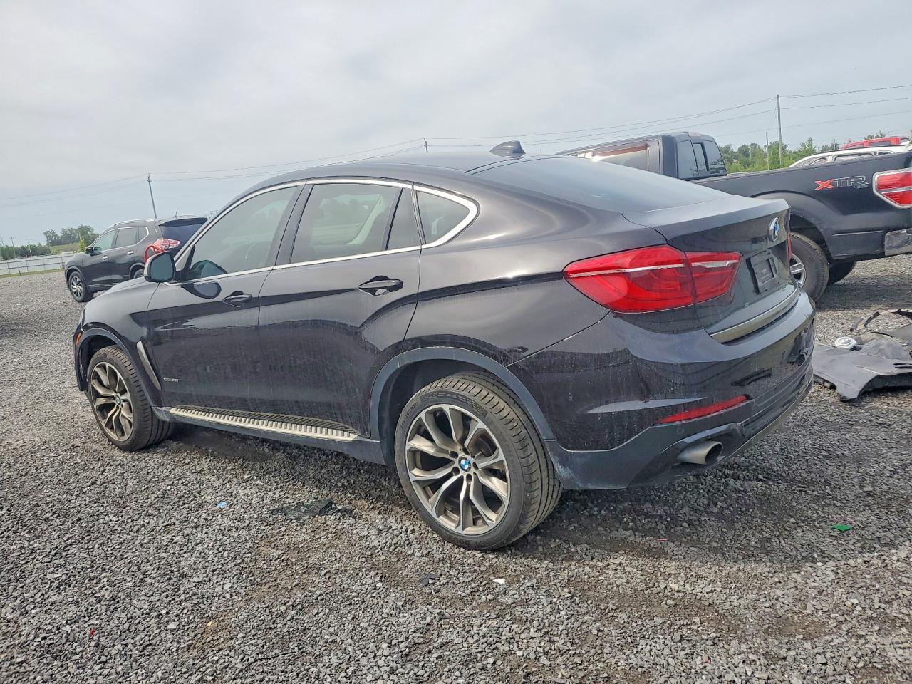 2016 BMW X6 xDrive35I - zdjęcie 2