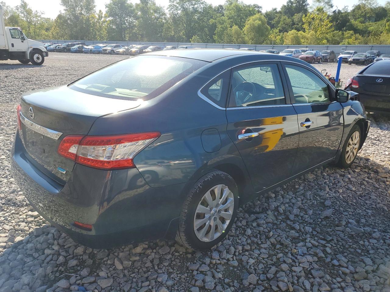 2014 Nissan Sentra S - zdjęcie 3