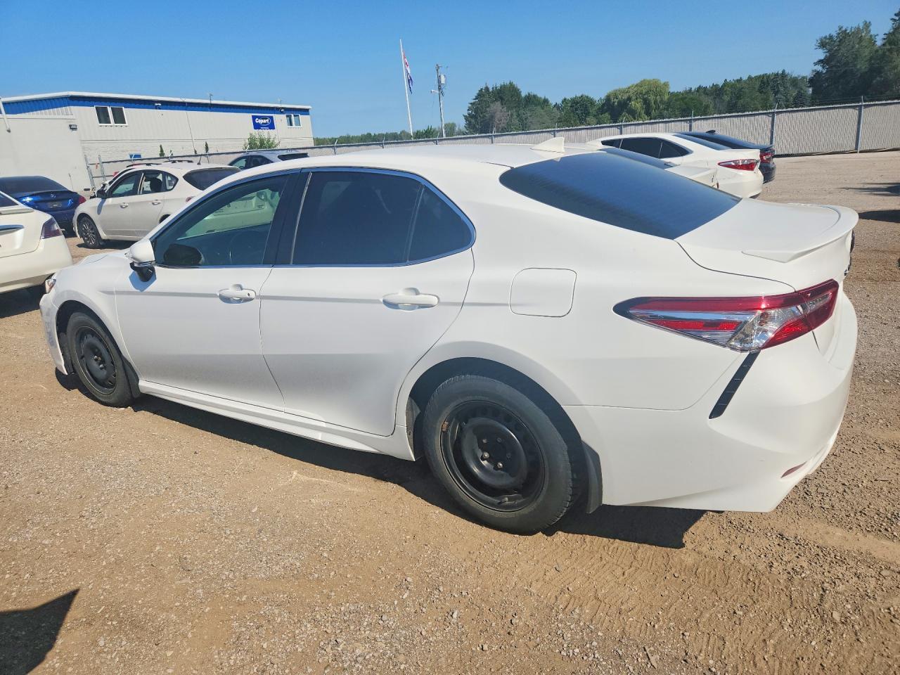 2020 Toyota Camry Se - zdjęcie 2