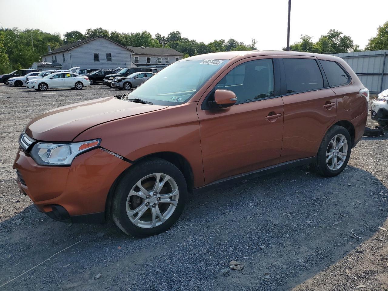 2014 Mitsubishi Outlander Se - zdjęcie główne