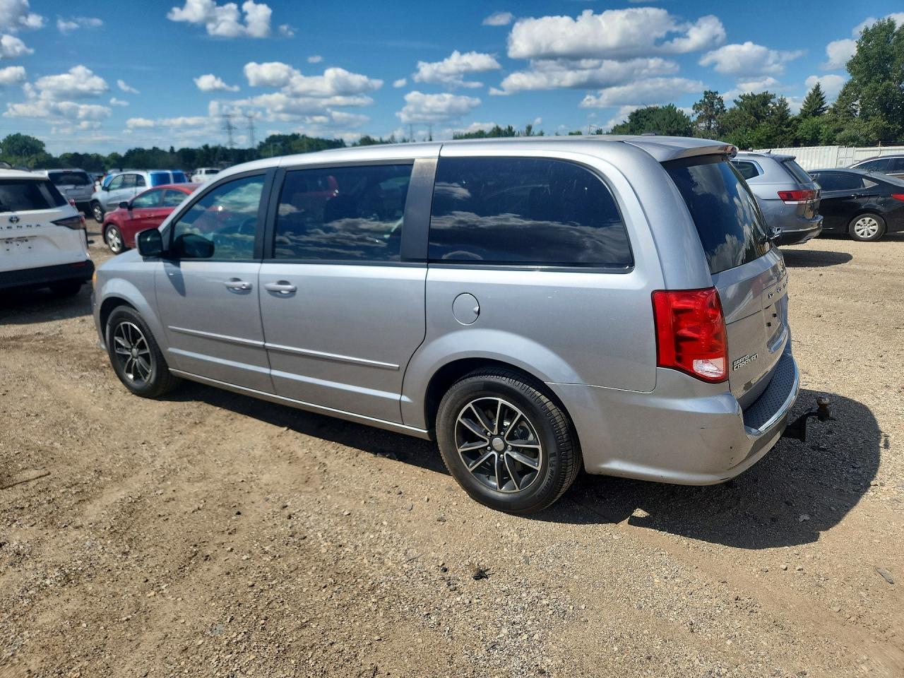 2017 Dodge Grand Caravan Gt - zdjęcie 2