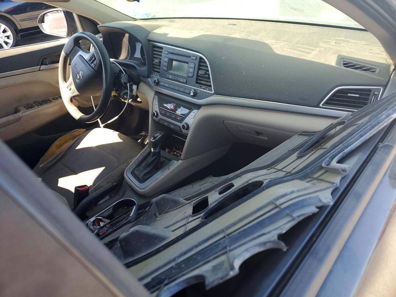 2017 Hyundai Elantra Se - zdjęcie 8