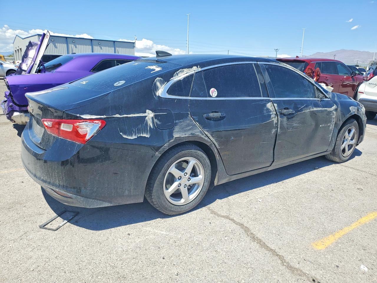 2018 Chevrolet Malibu Ls - zdjęcie 3