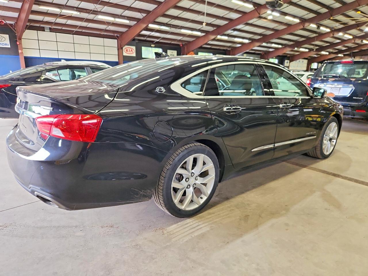 2017 Chevrolet Impala Premier - zdjęcie 3