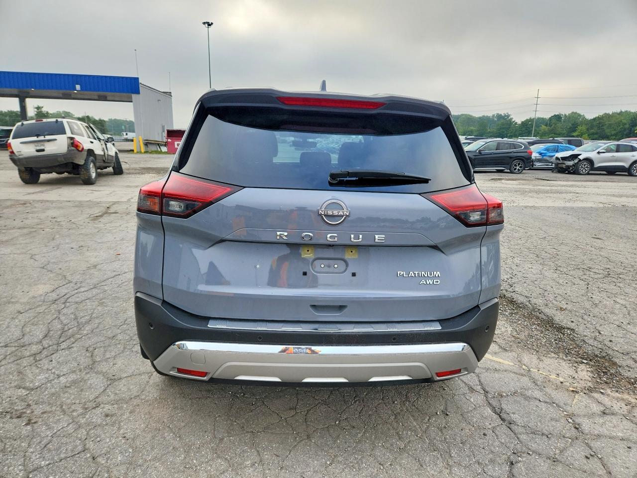 2023 Nissan Rogue Platinum - zdjęcie 6