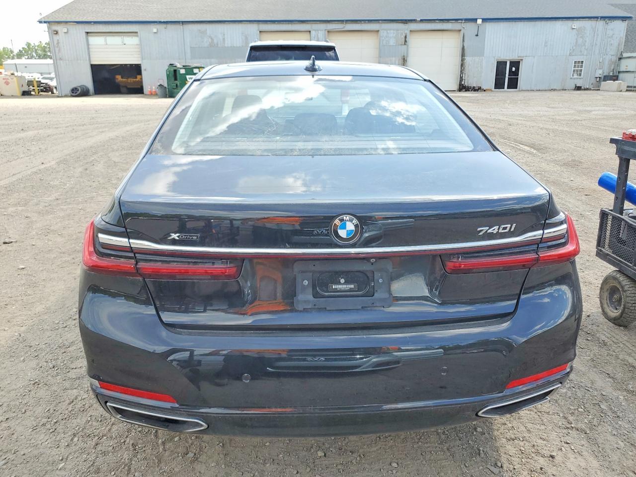 2020 BMW 740 Xi - zdjęcie 6