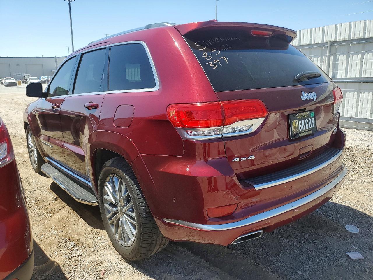 2018 Jeep Grand Cherokee Summit - zdjęcie 2