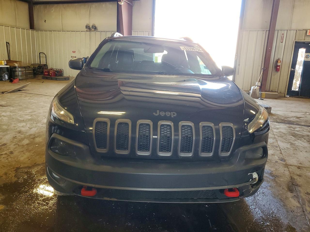 2015 Jeep Cherokee Trailhawk - zdjęcie 5