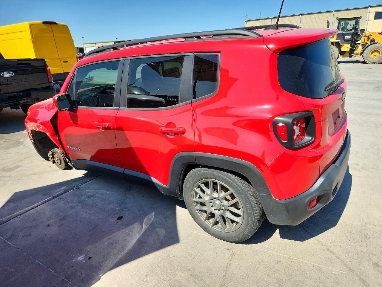 2019 Jeep Renegade Latitude - zdjęcie 2