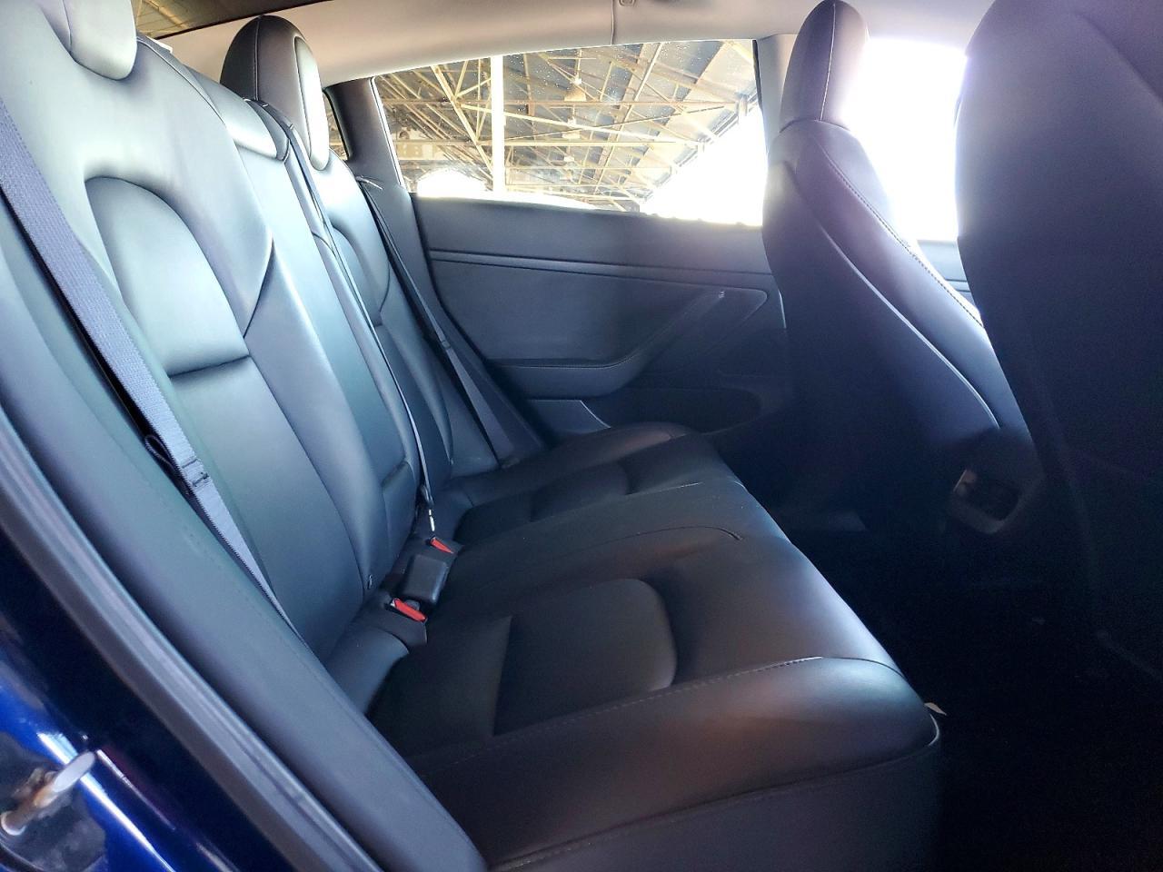 2020 Tesla Model 3 - zdjęcie 10
