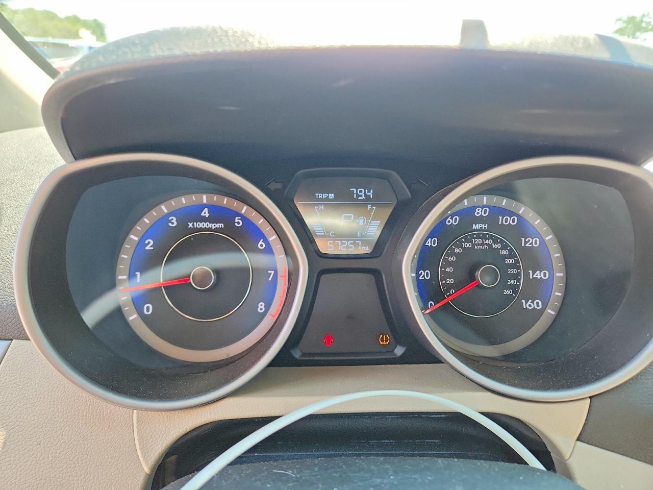 2014 Hyundai Elantra Se - zdjęcie 9