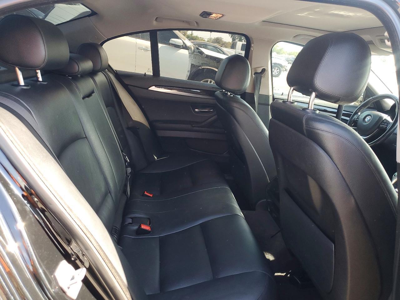 2016 BMW 528 I - zdjęcie 10