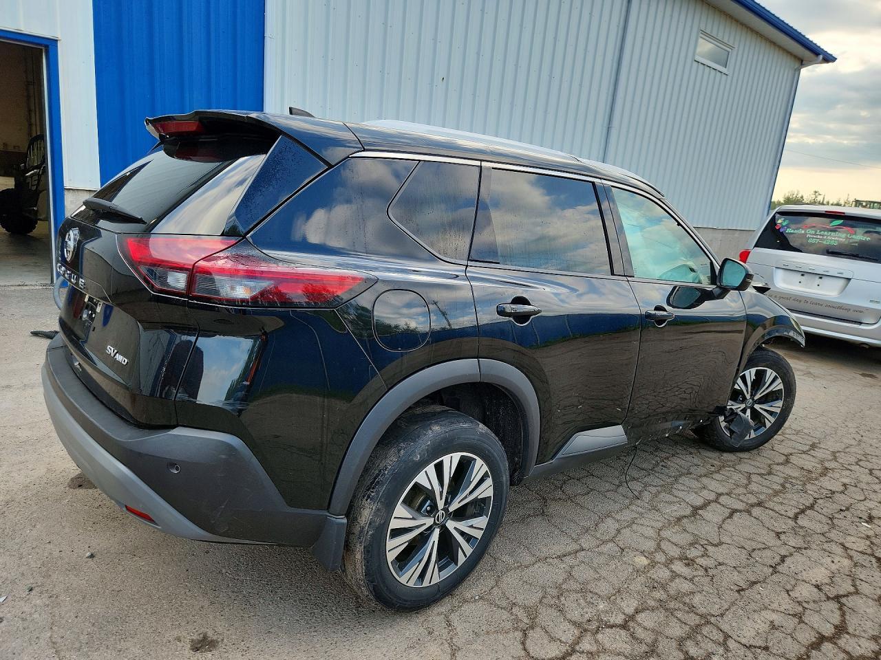 2021 Nissan Rogue Sv - zdjęcie 3