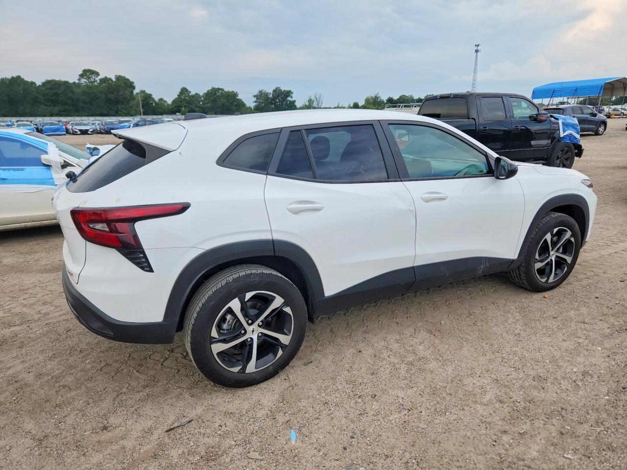2024 Chevrolet Trax 1Rs - zdjęcie 3
