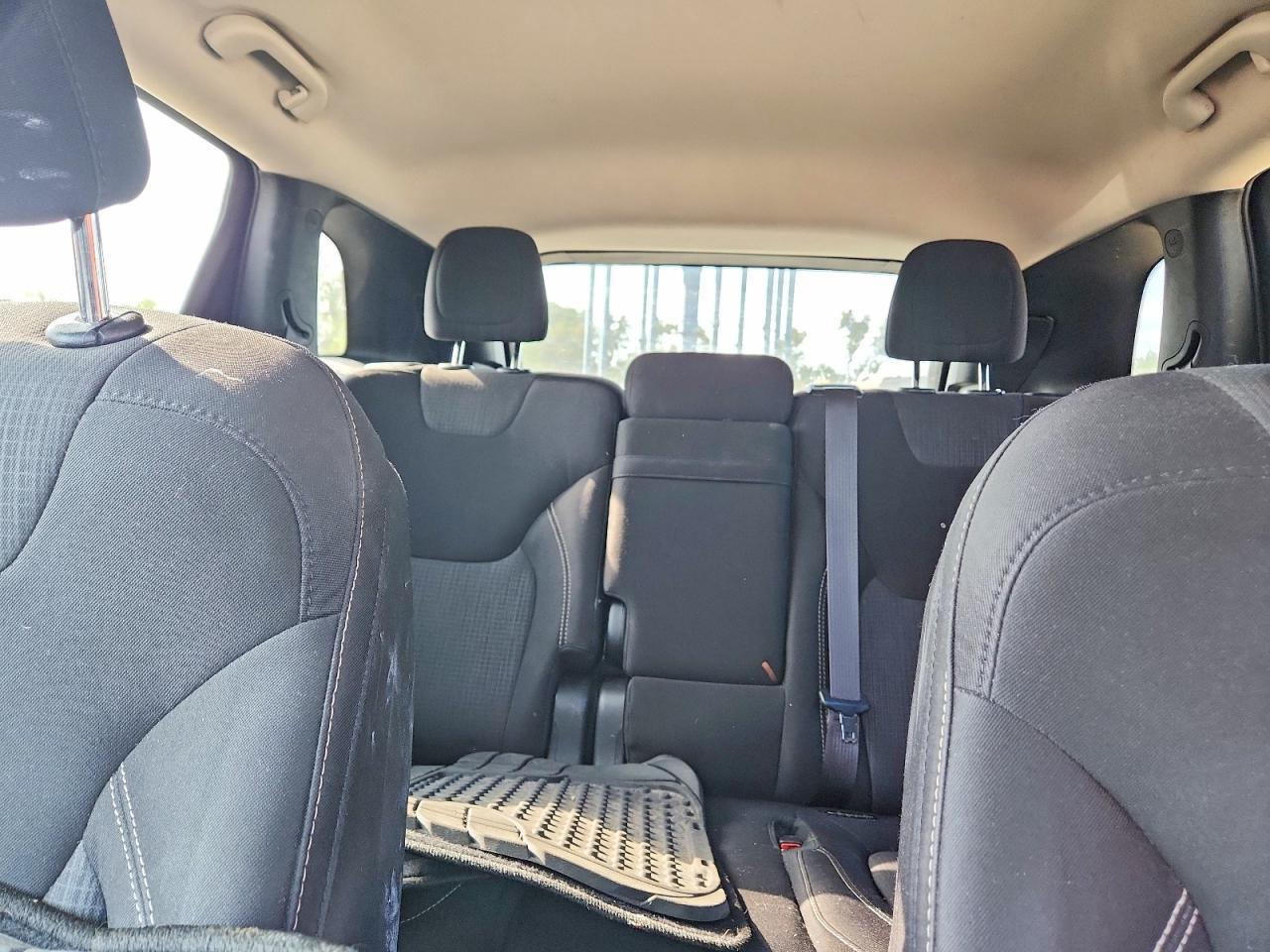 2015 Jeep Cherokee Latitude - zdjęcie 10