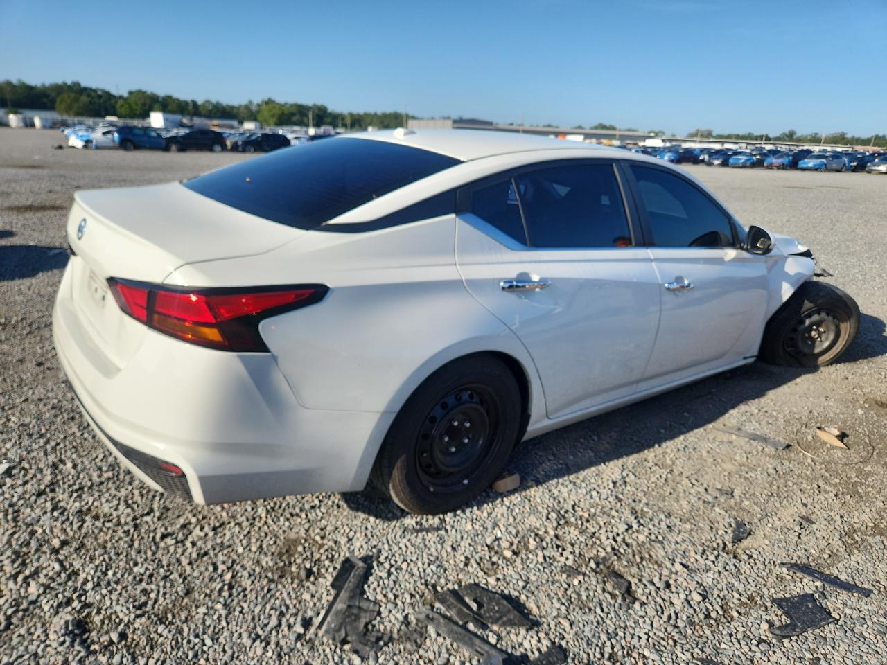 2020 Nissan Altima S - zdjęcie 3
